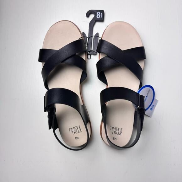 Time and Tru Adjustable Ankle  Strap So Comfortable Black Sandals Sz 8.5 NWT - Picture 4 of 16